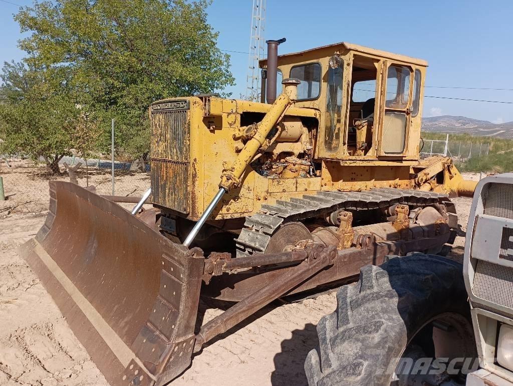 Komatsu D 85 A-12 Dozere Beltegående
