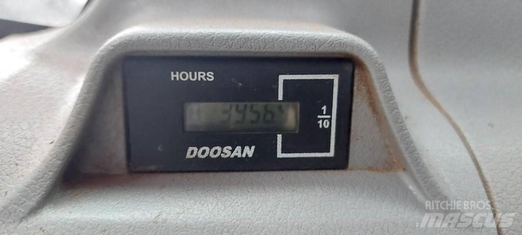Doosan DX225LC-5 Beltegraver