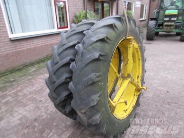 Vredestein 12.4/38 Dekk, hjul og felger