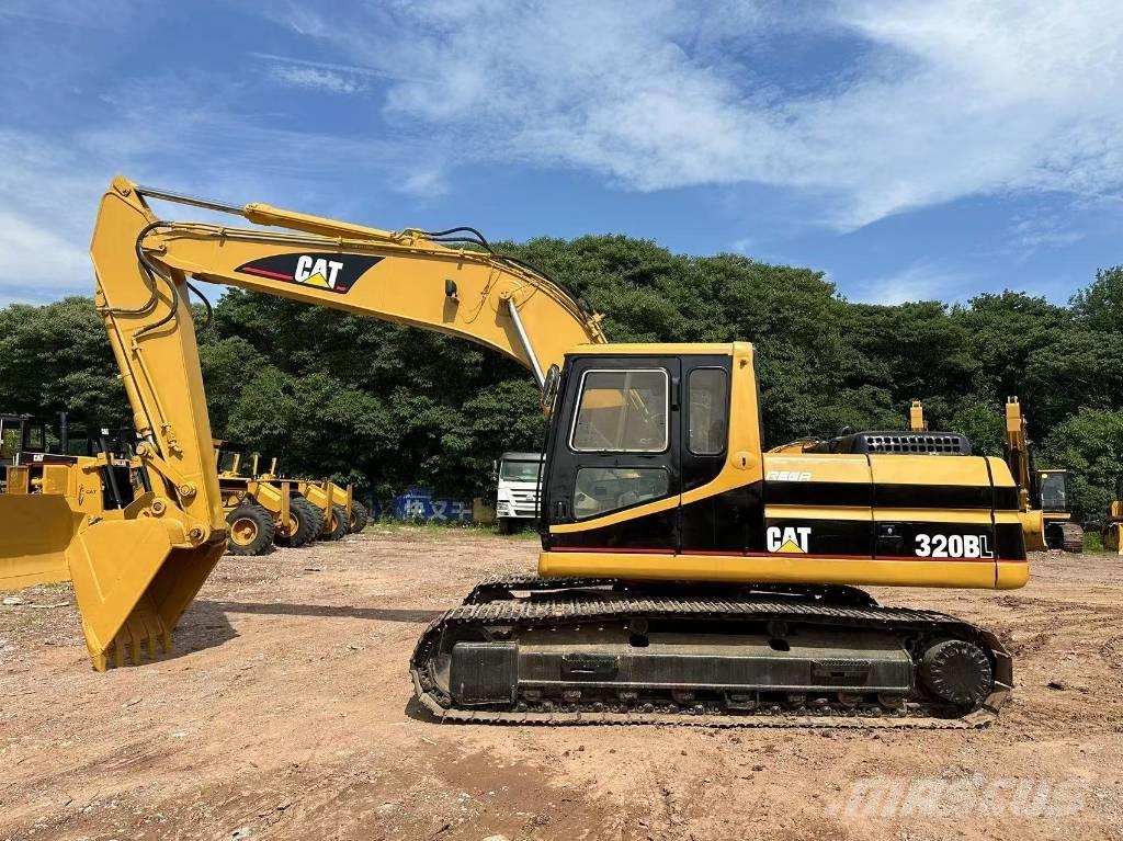 CAT 320 B Beltegraver