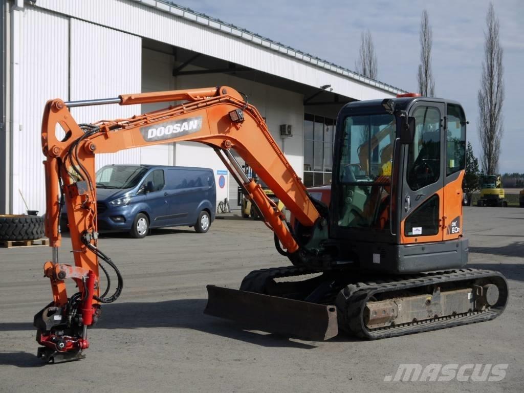 Doosan DX 60 R Minigravere <7t