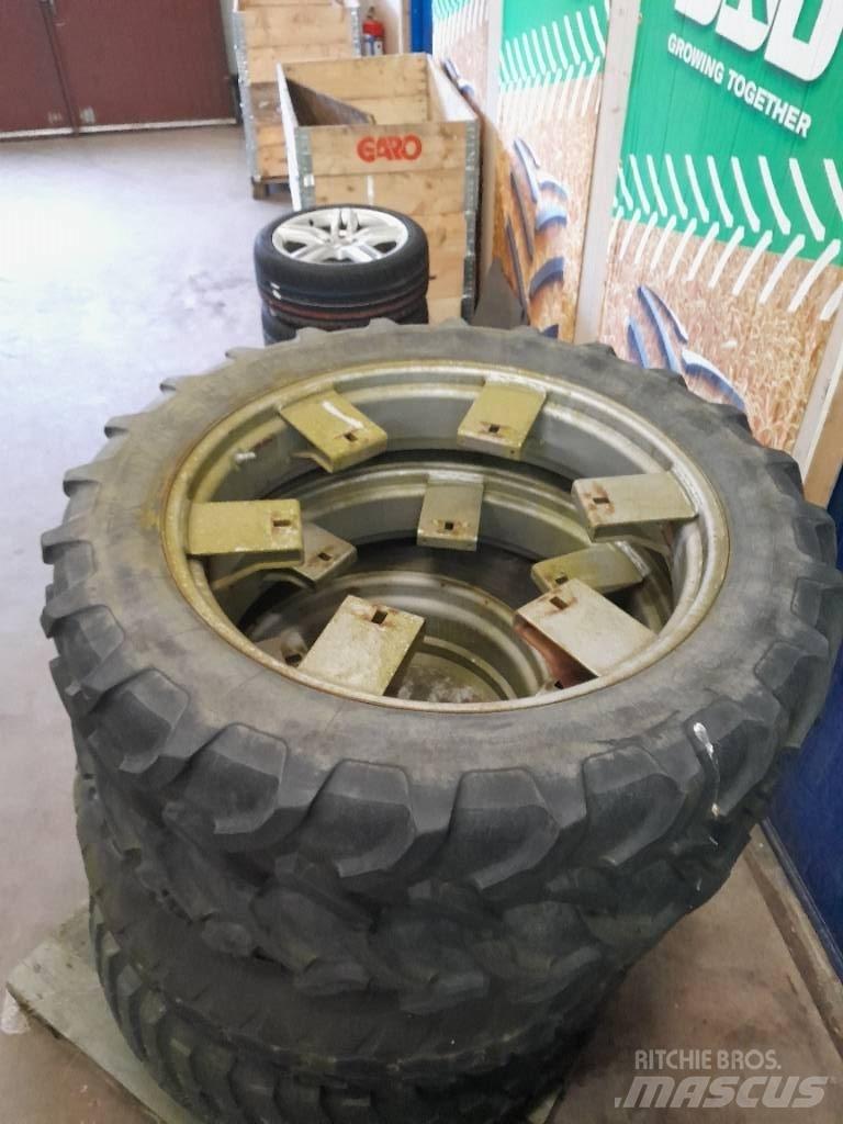 Michelin 9,5-32 Dekk, hjul og felger
