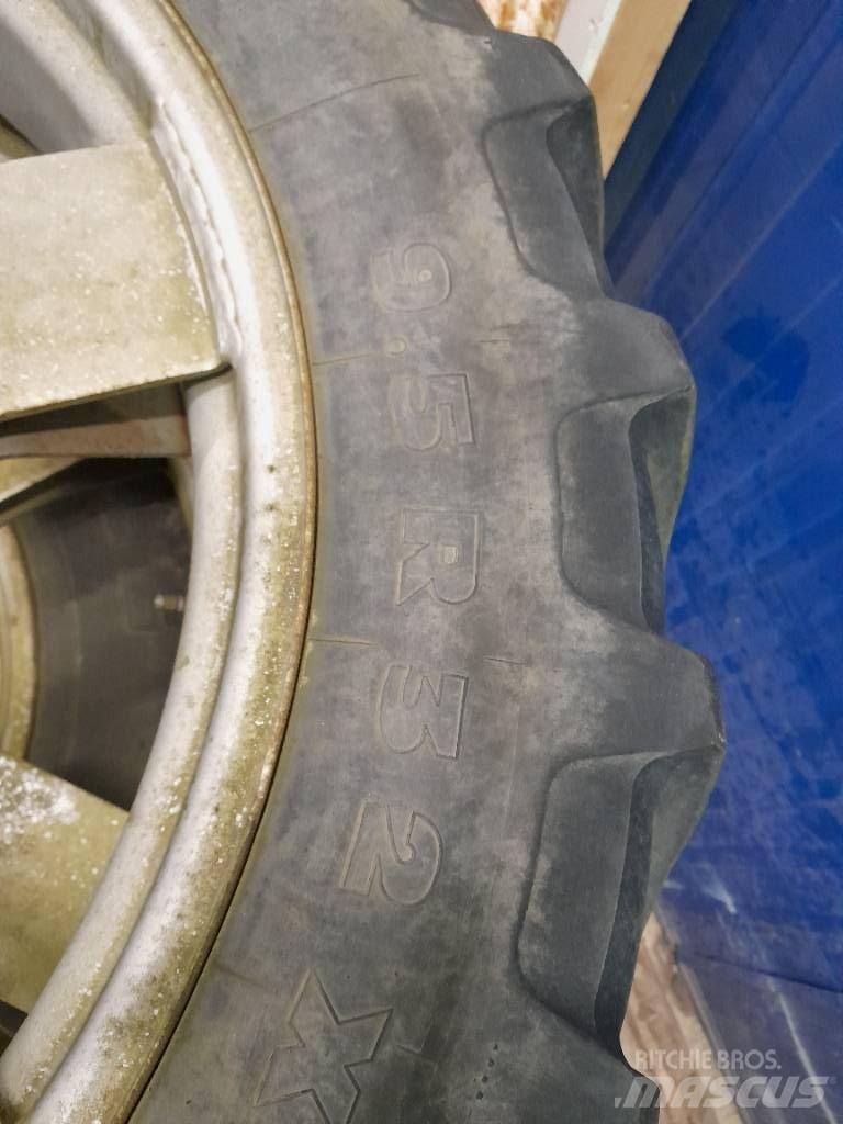 Michelin 9,5-32 Dekk, hjul og felger