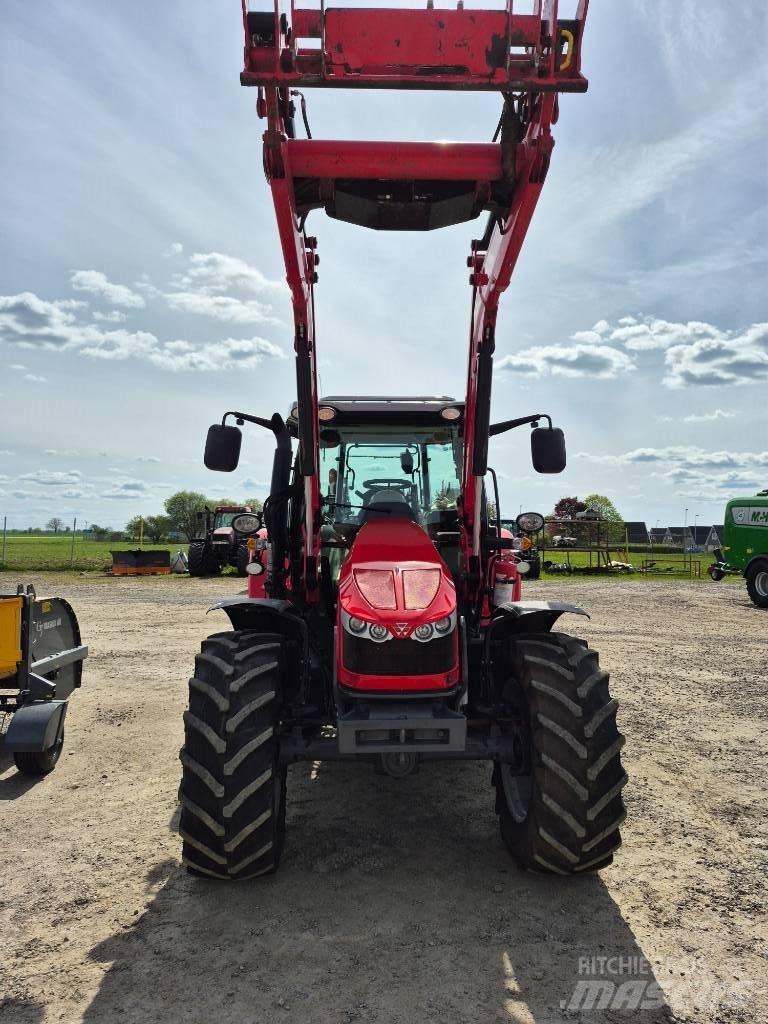 Massey Ferguson 5713 Traktorer