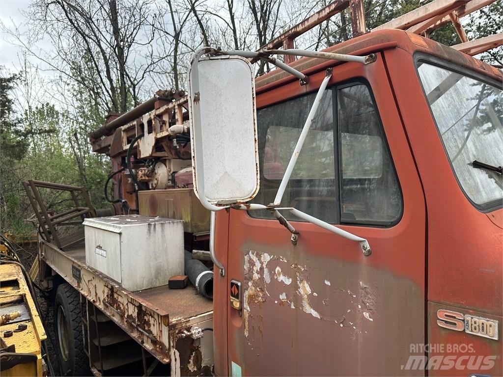 Navistar 1854 Planbiler