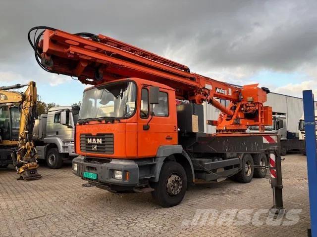MAN 26.364 6x4 Allterreng kraner
