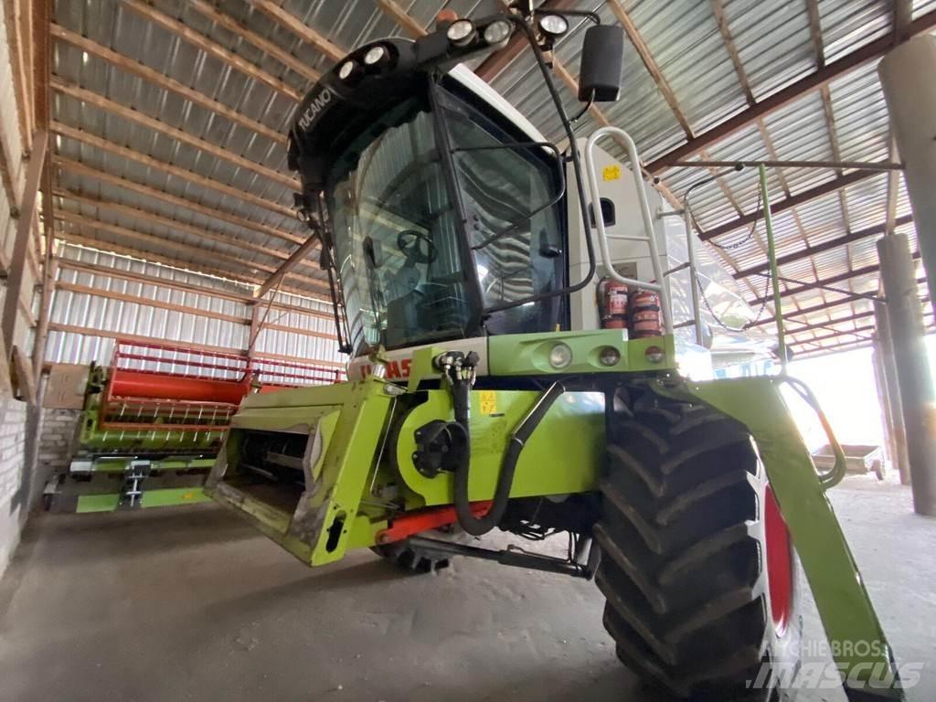 CLAAS Tucano 450 Skurtreskere