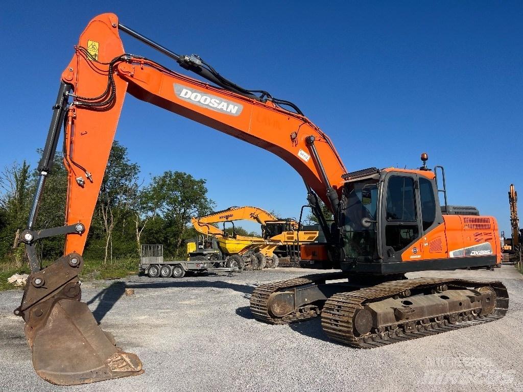 Doosan DX 225 LC-5 Beltegraver