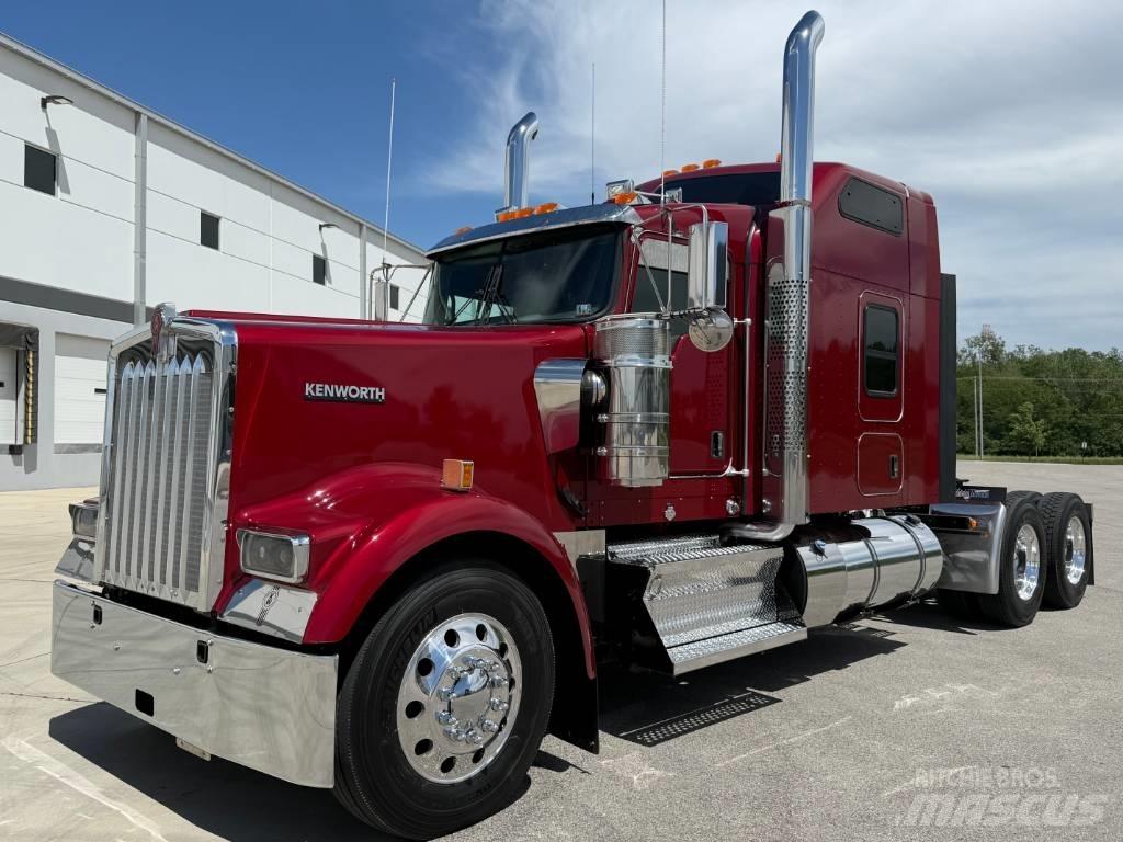 Kenworth W 900 L Trekkvogner