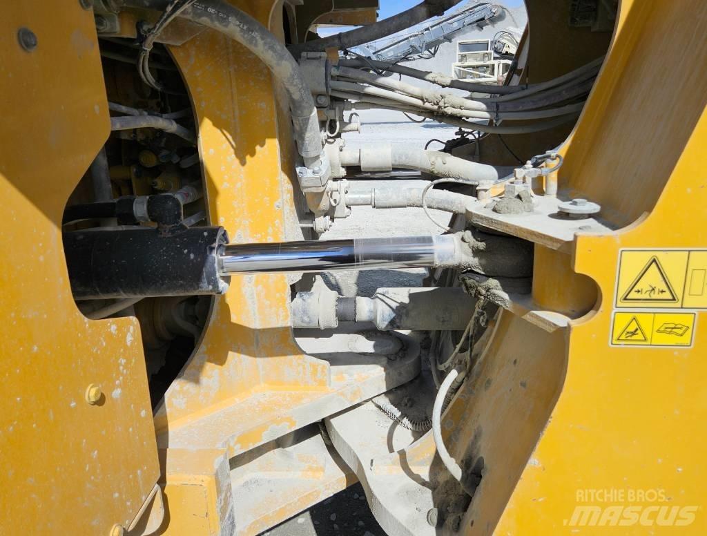 CAT 982 M Hjullastere