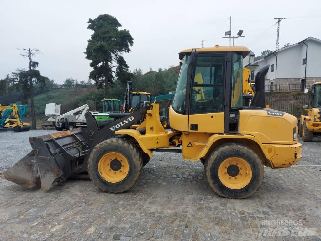 Volvo L 30 G Hjullastere