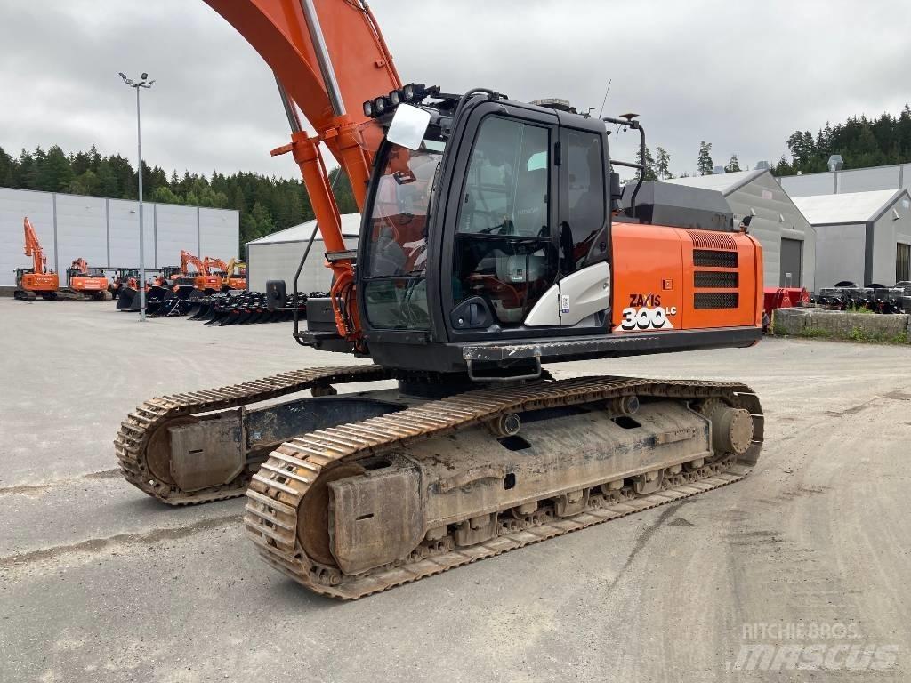 Hitachi ZX 300 LC-6 Beltegraver