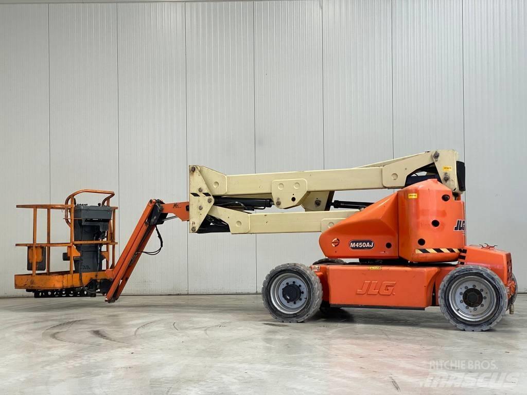 JLG M450AJ Leddede bomlifter