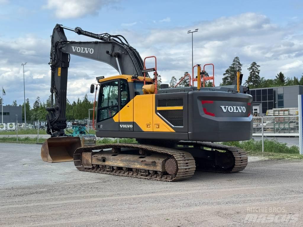 Volvo EC 250 E Beltegraver