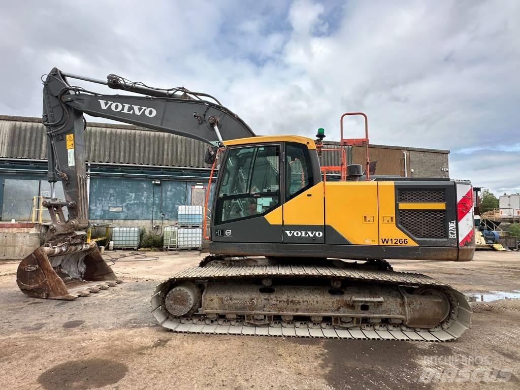 Volvo EC 220 E L Beltegraver