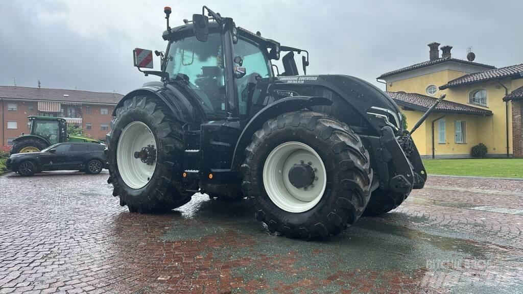 Valtra Q305 Traktorer