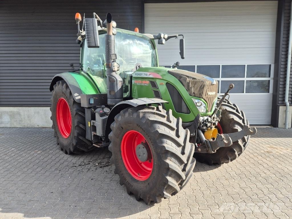 Fendt 718 Traktorer