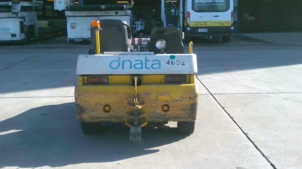 Toyota 02-2TD25 Truck - Annet