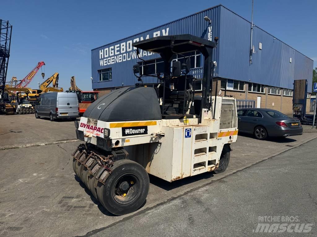 Dynapac CP 142 Gummihjulsvalser