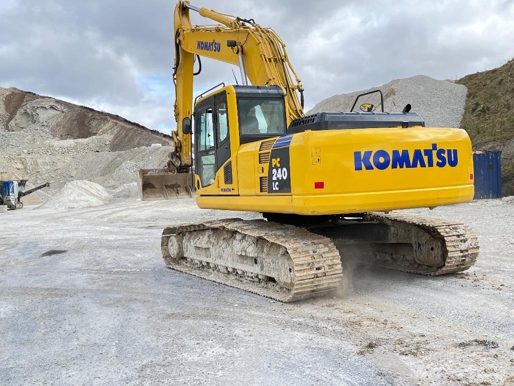 Komatsu PC 240 Beltegraver