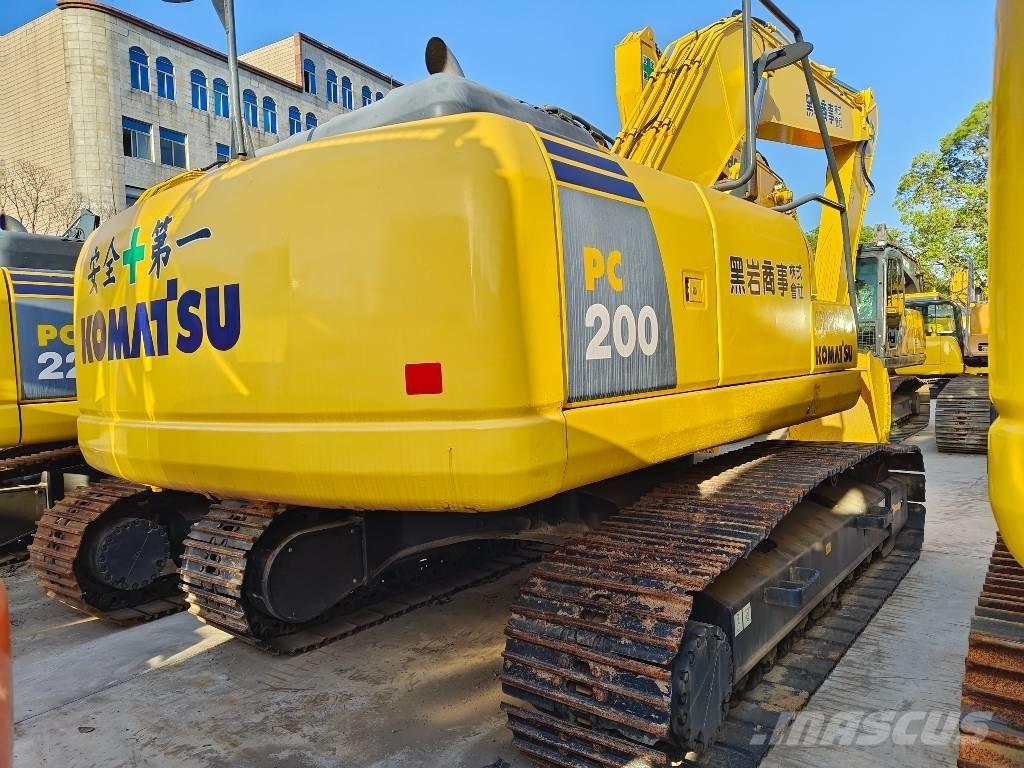 Komatsu PC 200-8 Beltegraver