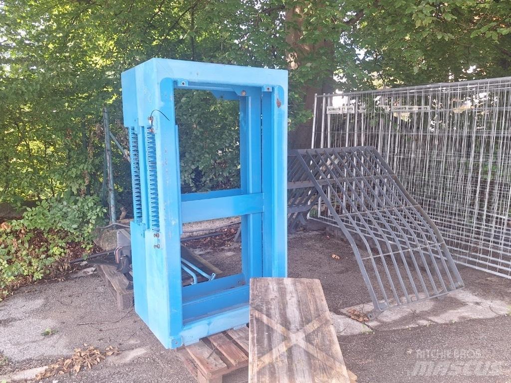 Fuchs MHL 434 Gravemaskiner for avfallshåndtering
