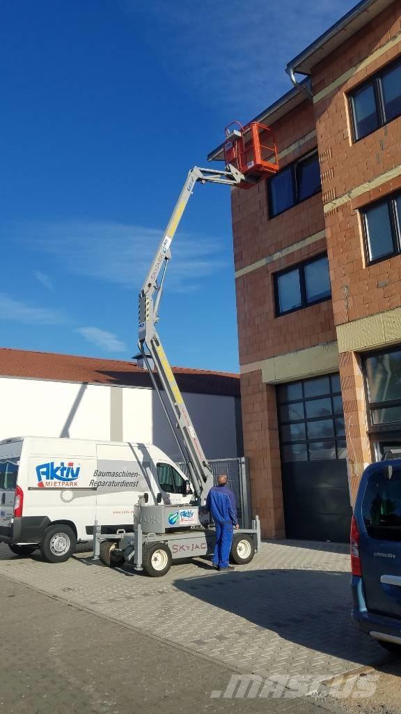 SkyJack SJKB 12 Leddede bomlifter