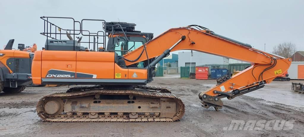 Develon DX225LC-5 Beltegraver