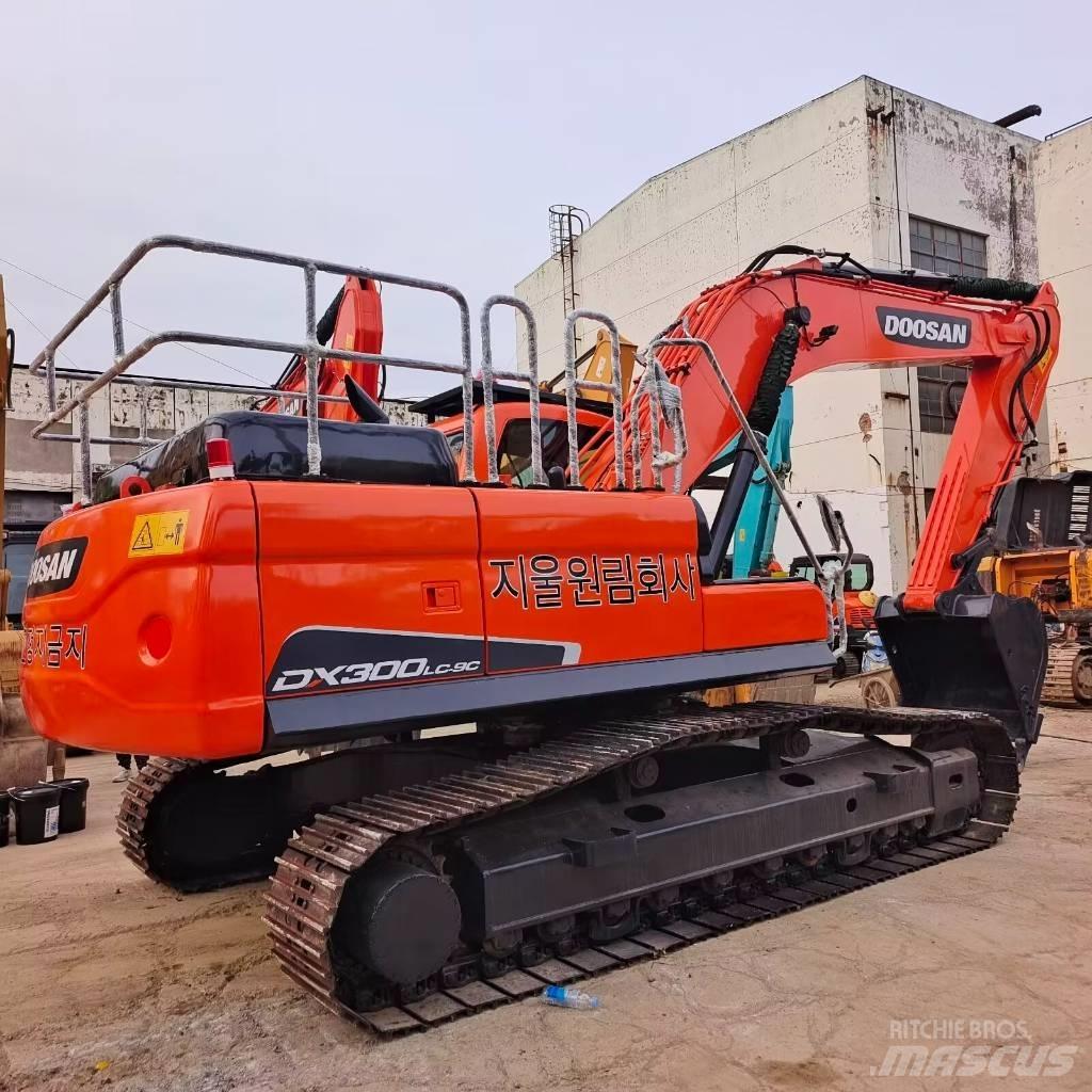 Doosan DX 300 Beltegraver