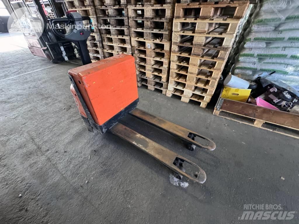 BT LWE 180 Lavtløftende truck
