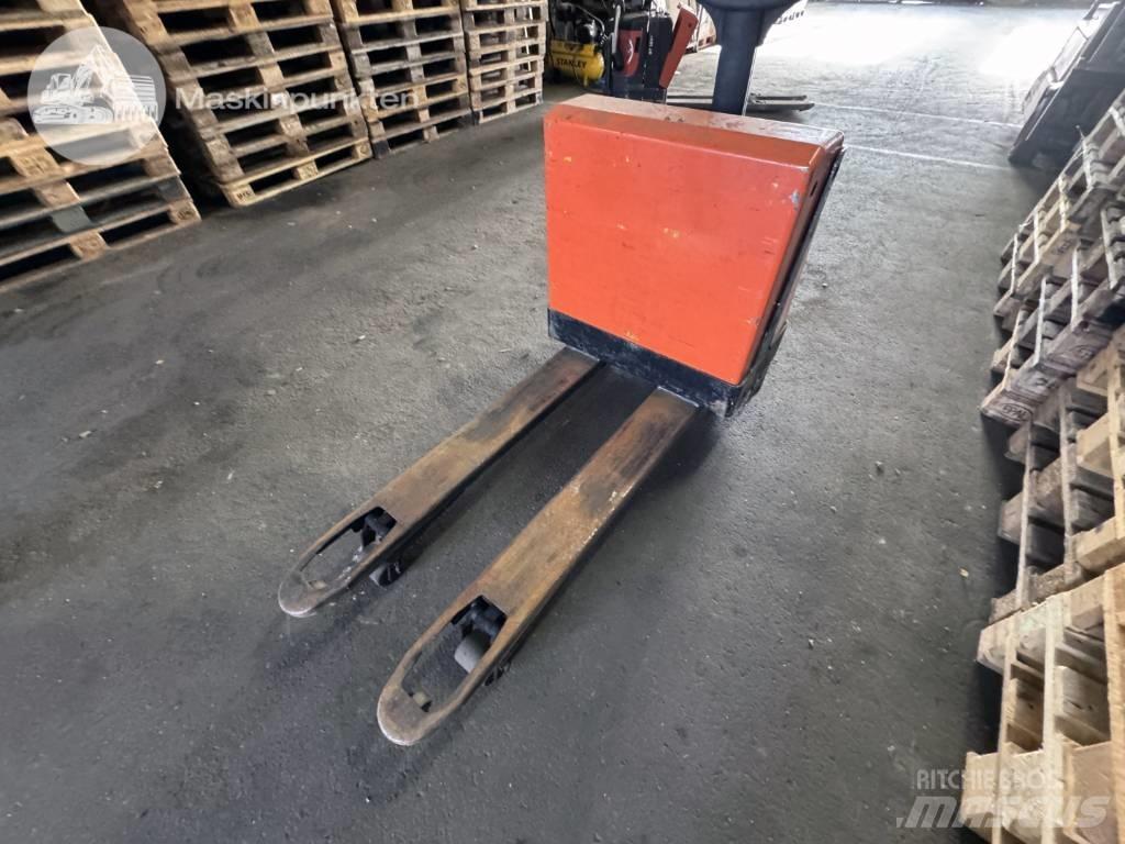 BT LWE 180 Lavtløftende truck