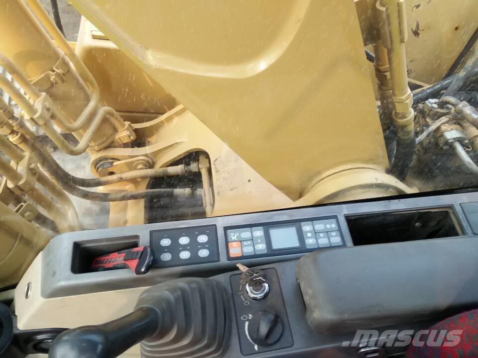 CAT 320 C Beltegraver
