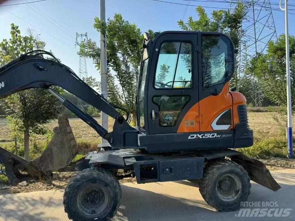 Doosan DX60W Hjulgravere