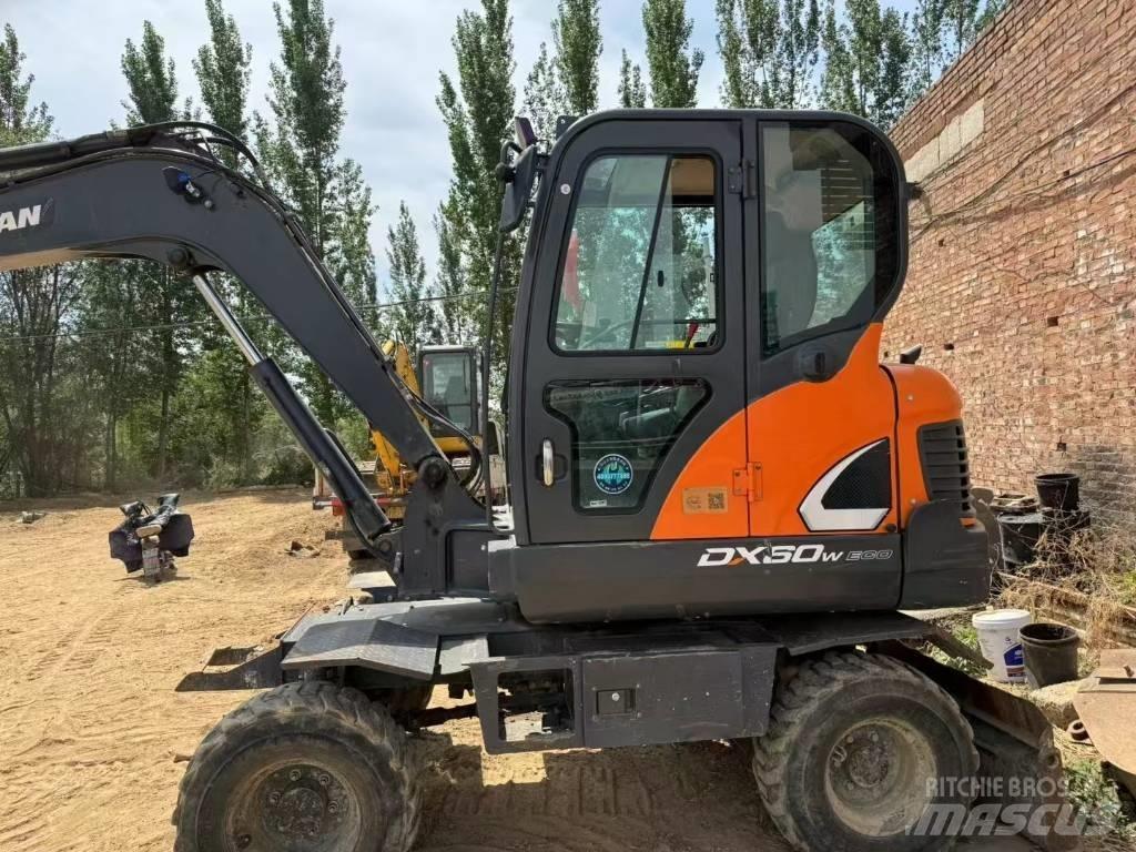 Doosan DX60W Hjulgravere