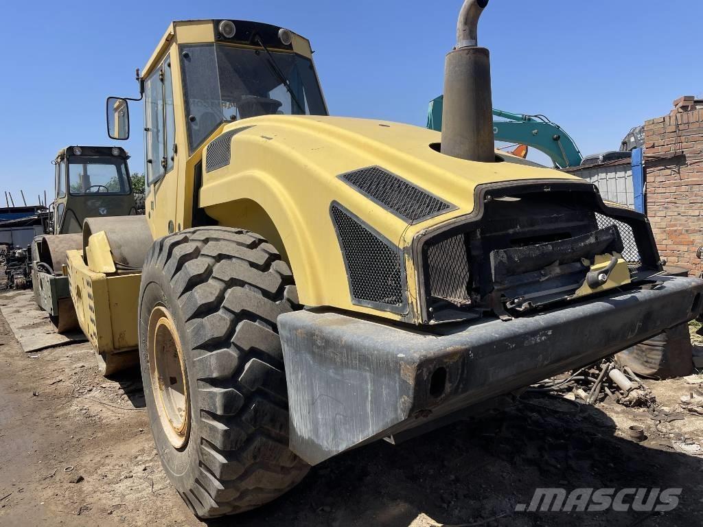 Bomag 226-4 Valsetog