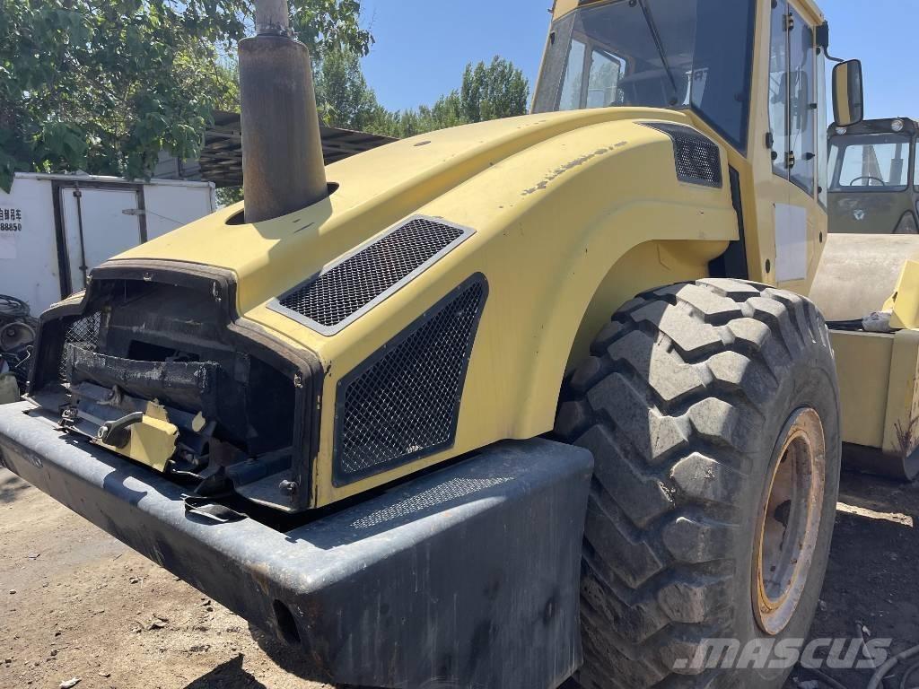 Bomag 226-4 Valsetog