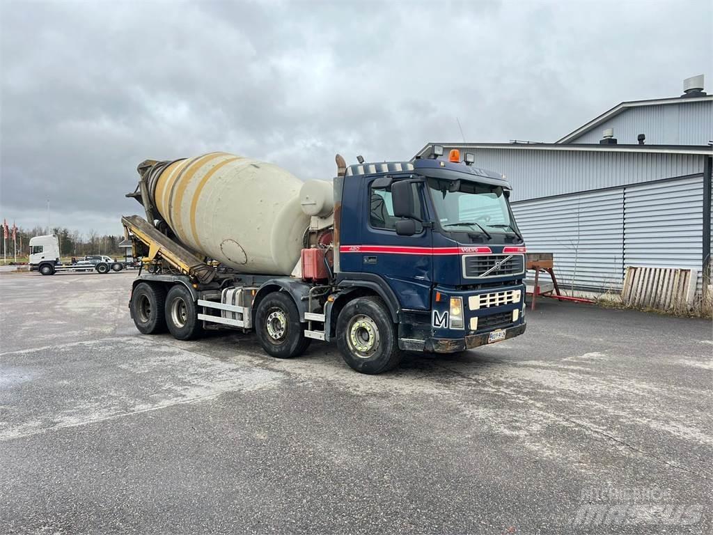 Volvo FM12 8X4 Betongbiler