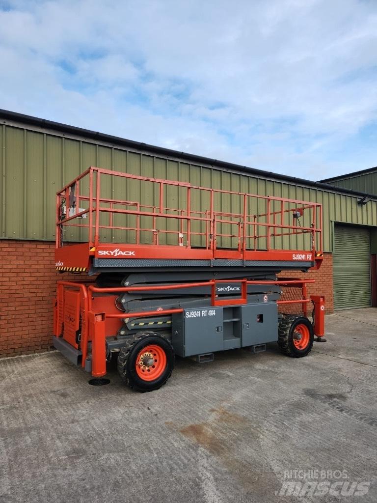 SkyJack SJ 9241 RT Sakselifter