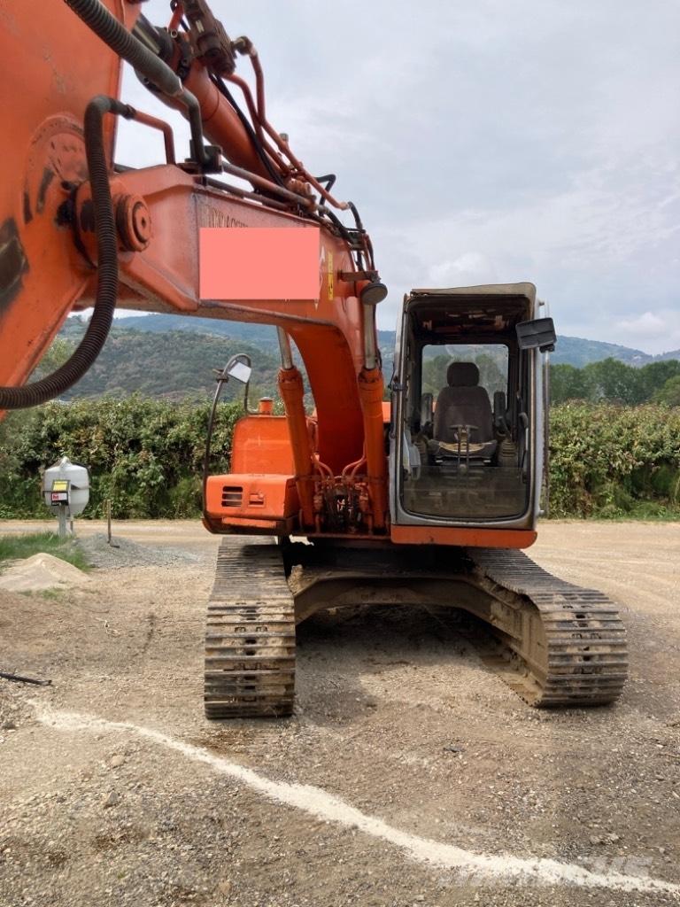 Hitachi EX 135 Beltegraver