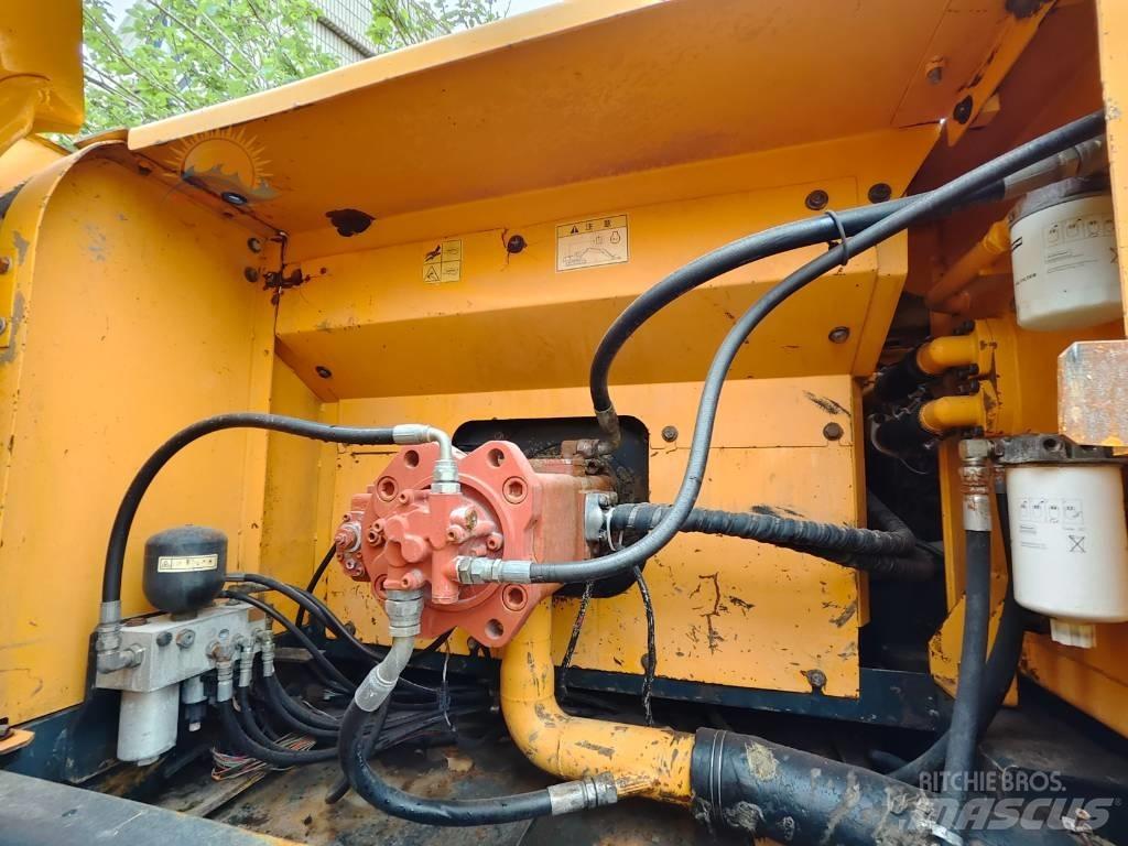 Hyundai R 300 LC-9S Beltegraver