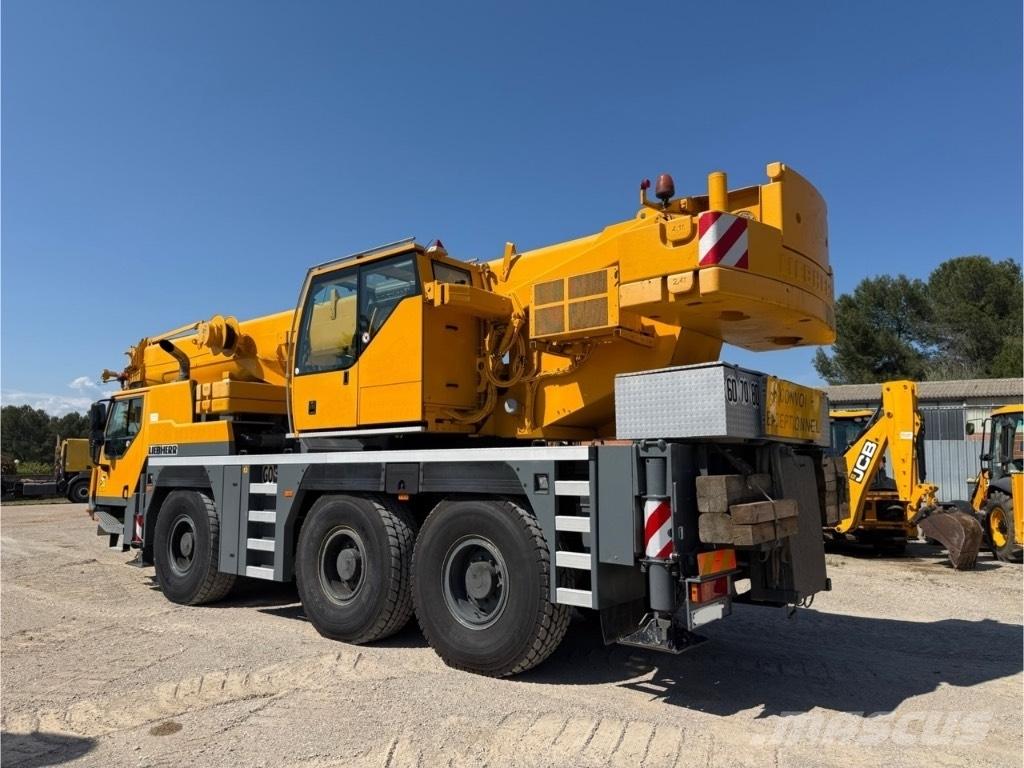 Liebherr LTM 1055 Røff terreng kraner