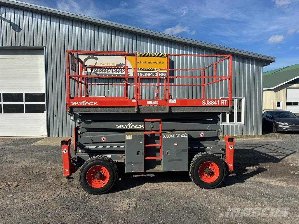 SkyJack SJ 8841 RT Sakselifter