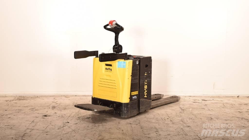 Hyster P 2.0 S Lavtløftende truck med platform