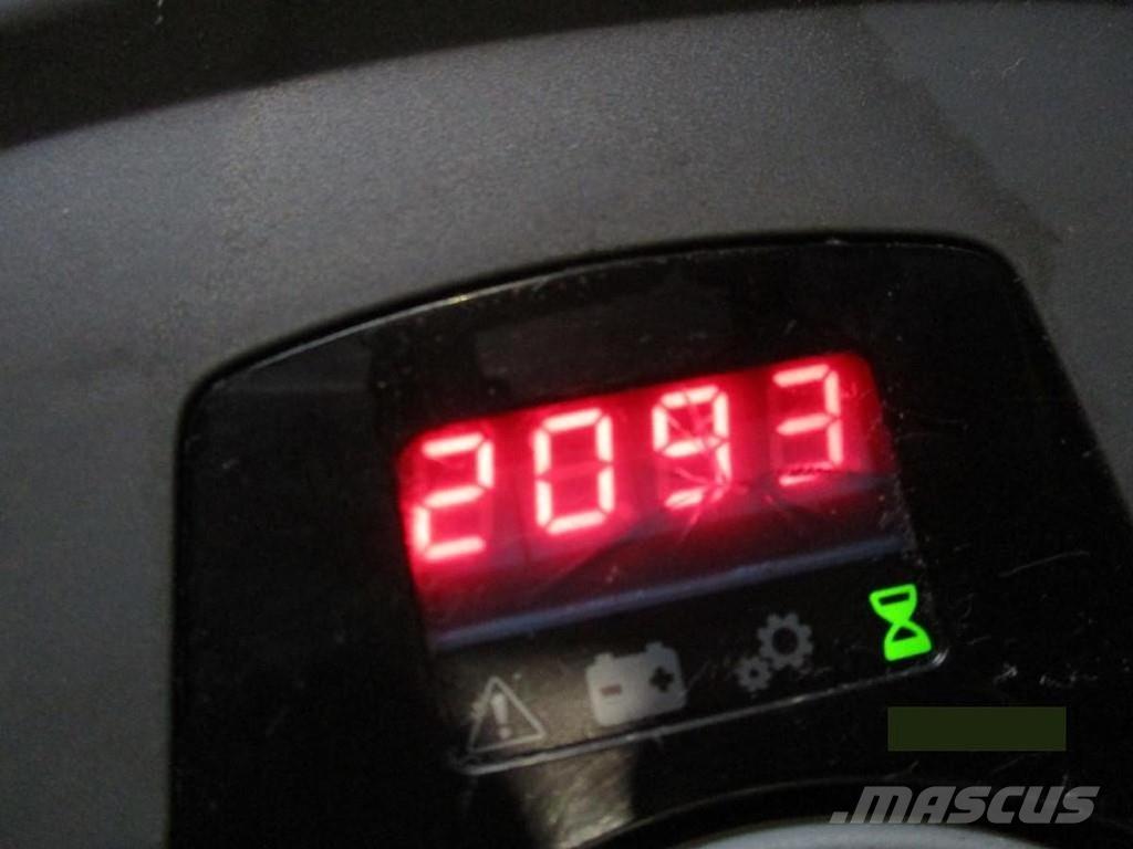 Toyota LPE200 Lavtløftende truck med platform