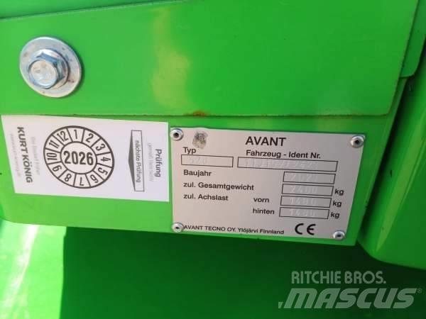 Avant 528 Kompaktlastere