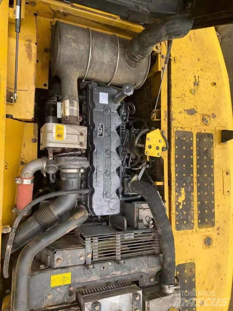 Komatsu pc220-8 Beltegraver