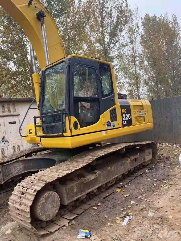 Komatsu pc220-8 Beltegraver