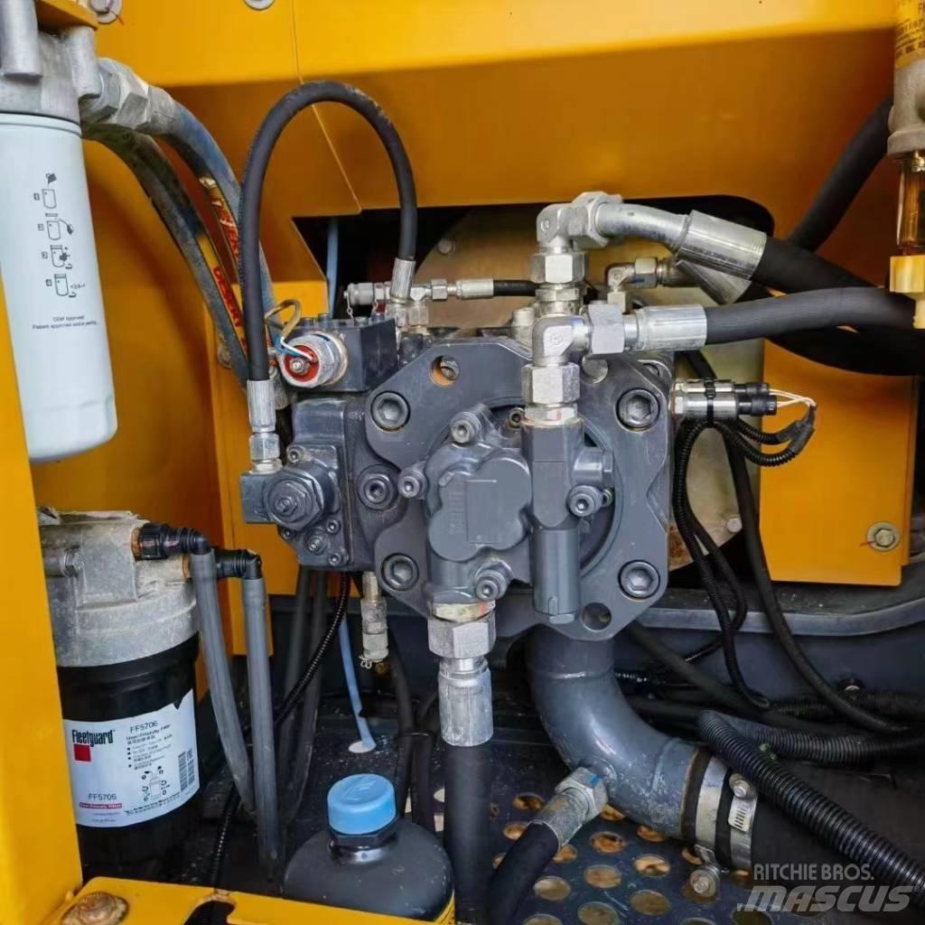 XCMG XE 135 D Beltegraver