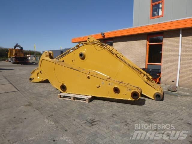 CAT 365CL Bommer og stikker