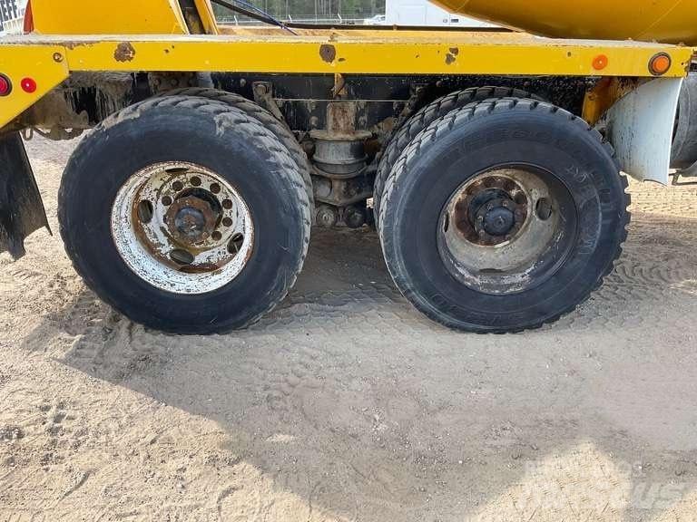 Mack CTP 713 B Andre lastebiler